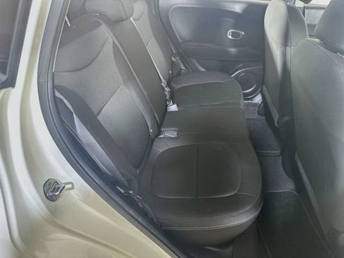 Used 2017 Kia Soul FWD image 13