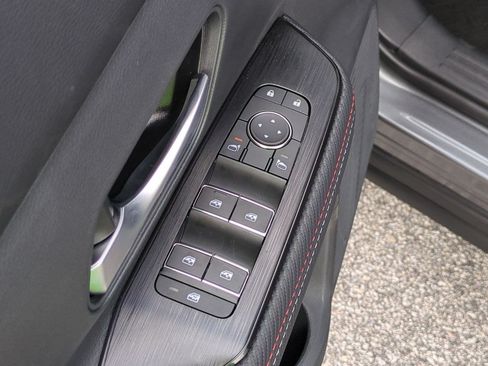 New 2026 Nissan Kicks SR FWD image 14