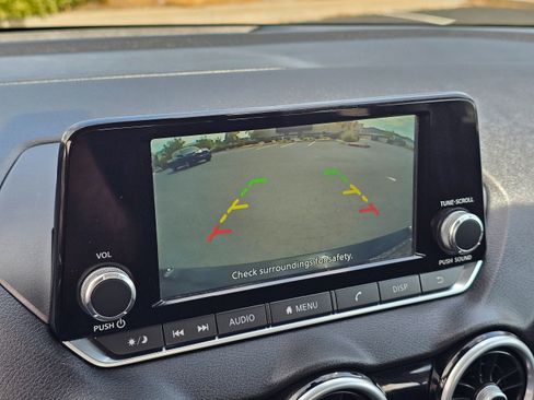 Used 2024 Nissan Sentra S image 29