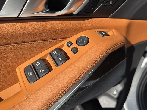 Used 2022 BMW X5 xDrive45e w/ Executive Package image 28