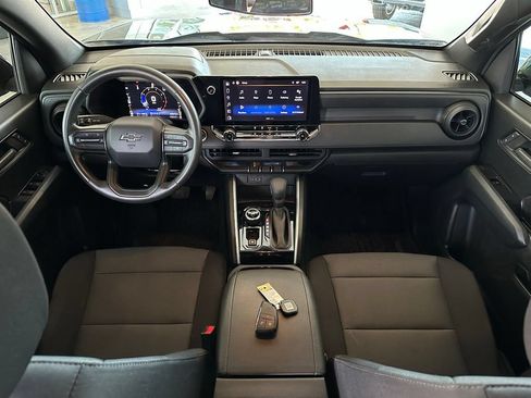 Used 2023 Chevrolet Colorado Trail Boss w/ Technology Package AWD/4WD image 20
