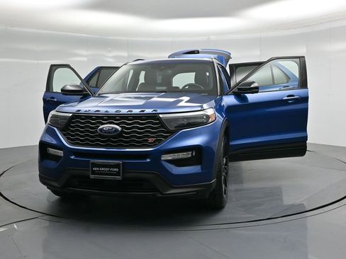 Used 2020 Ford Explorer ST w/ ST Street Pack image 33