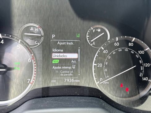 Used 2023 Lexus GX 460 Premium w/ Premium Package AWD/4WD image 2
