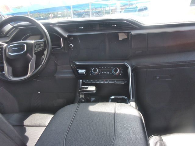 Used 2025 GMC Sierra 1500 Denali AWD/4WD image 24