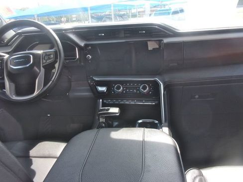 Used 2025 GMC Sierra 1500 Denali AWD/4WD image 24