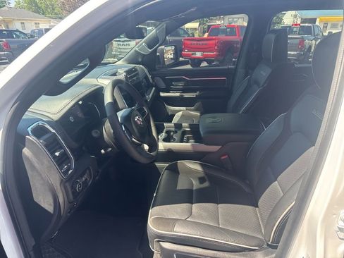 Used 2025 RAM 1500 Laramie w/ Night Edition AWD/4WD image 17