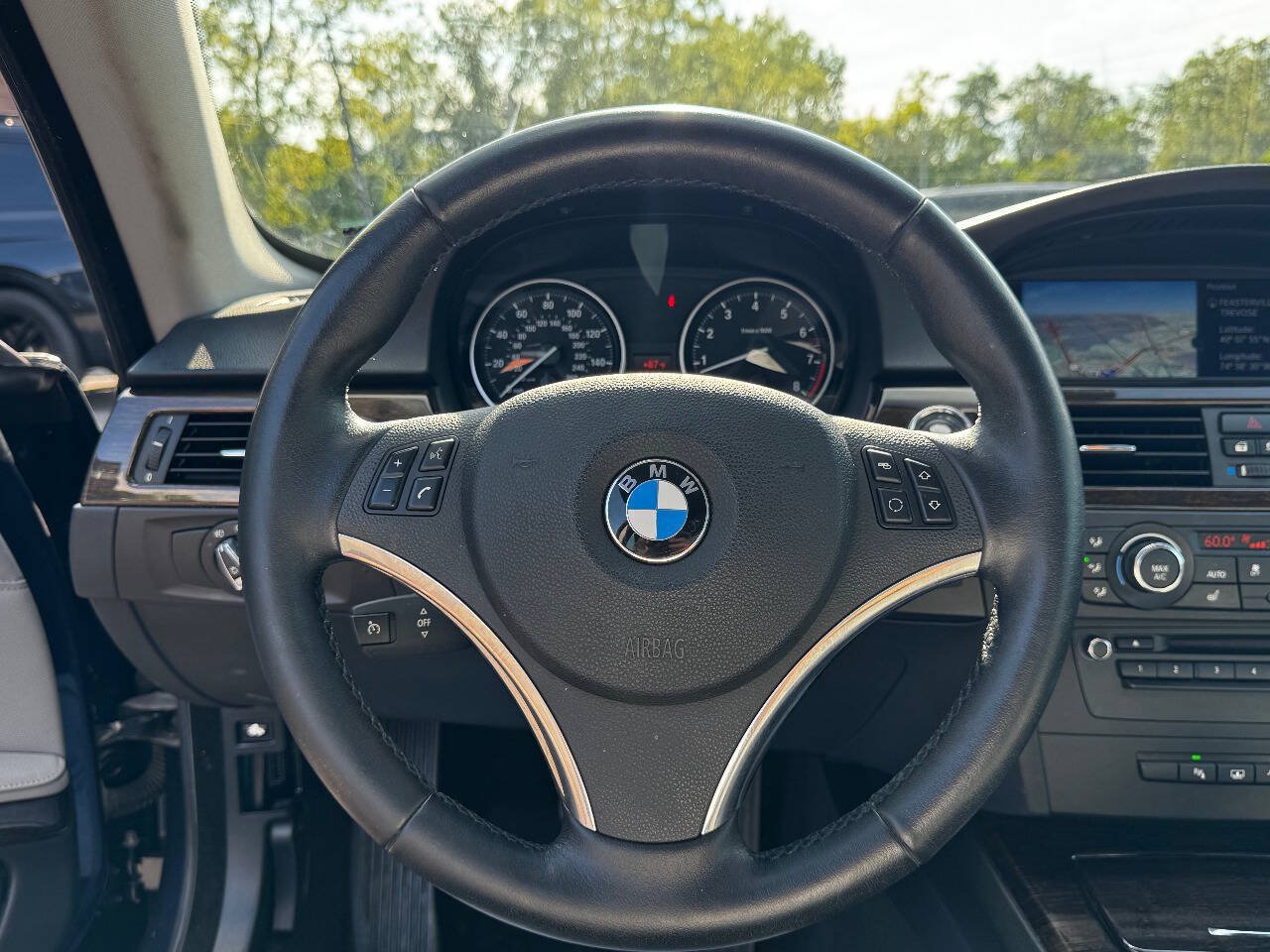 Used 2013 BMW 328i xDrive Coupe AWD/4WD image 19