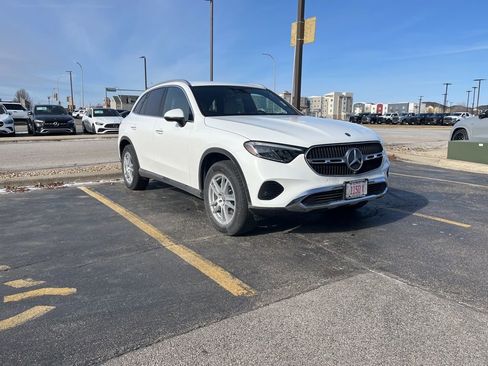 Used 2026 Mercedes-Benz GLC 300 4MATIC image 9