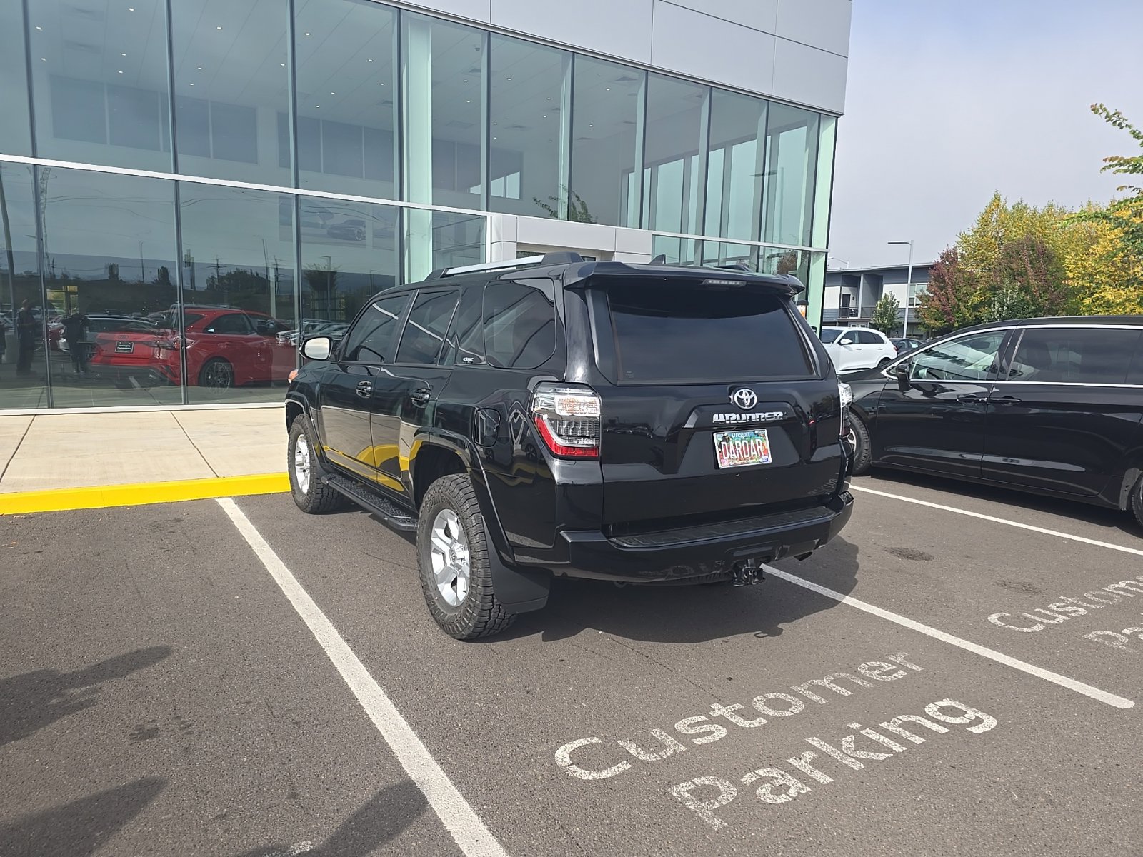 Used 2023 Toyota 4Runner SR5 Premium w/ Moonroof Package AWD/4WD image 8