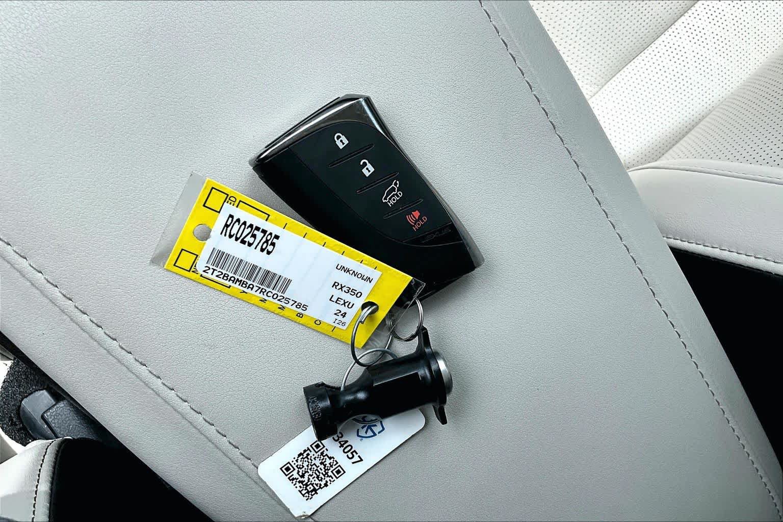 Used 2024 Lexus RX 350 Premium Plus w/ Convenience Package FWD image 15