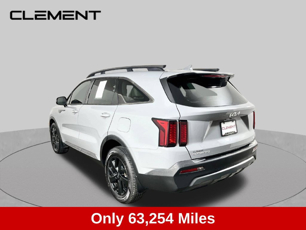 Used 2023 Kia Sorento S AWD/4WD image 8