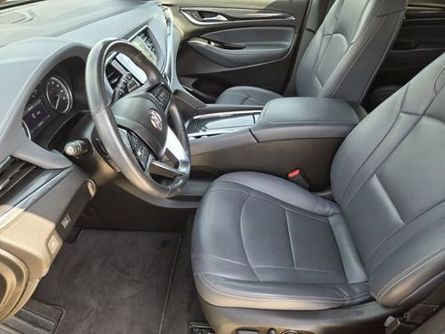 Used 2023 Buick Enclave Essence FWD image 13