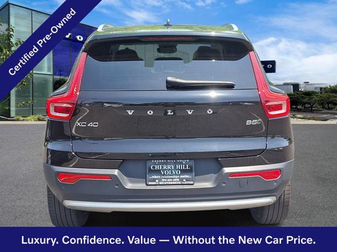 Certified 2024 Volvo XC40 B5 Ultimate w/ Climate Package AWD/4WD image 6