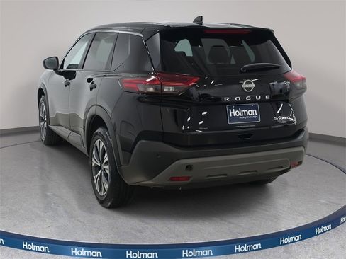 Used 2023 Nissan Rogue SV image 8
