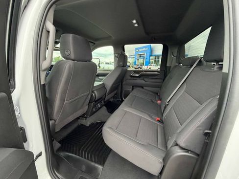 Used 2025 Chevrolet Silverado 2500 LT w/ Convenience Package AWD/4WD image 17