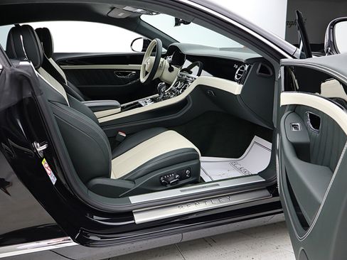 Used 2024 Bentley Continental GT V8 image 41