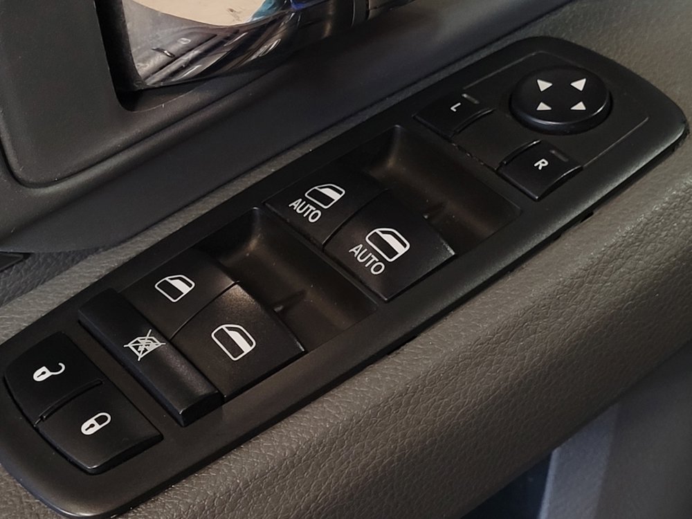 Used 2019 RAM 1500 Warlock AWD/4WD image 27