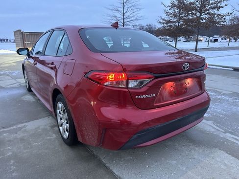 Used 2021 Toyota Corolla LE image 26