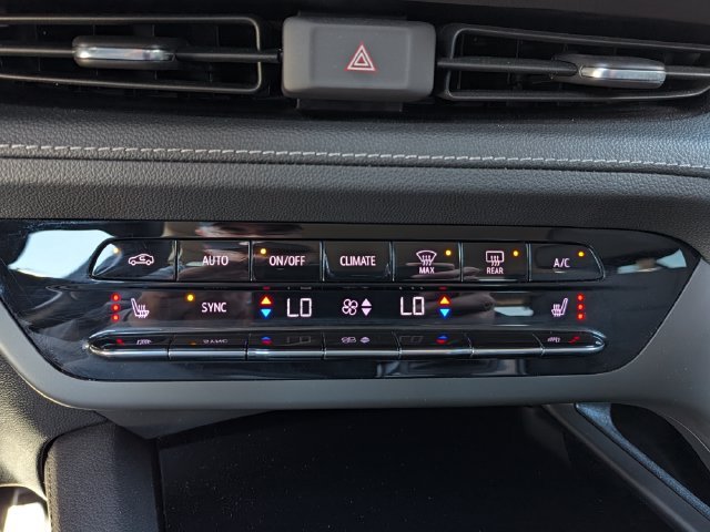 Used 2023 Buick Envision Preferred w/ Sport Touring Package AWD/4WD image 25