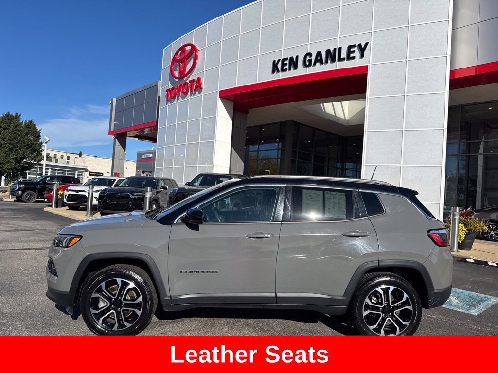 Used 2024 Jeep Compass Limited AWD/4WD image 3