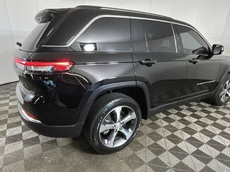 Used 2023 Jeep Grand Cherokee 4WD 4xe video 2