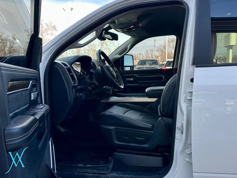 Used 2023 RAM 2500 Laramie AWD/4WD image 13