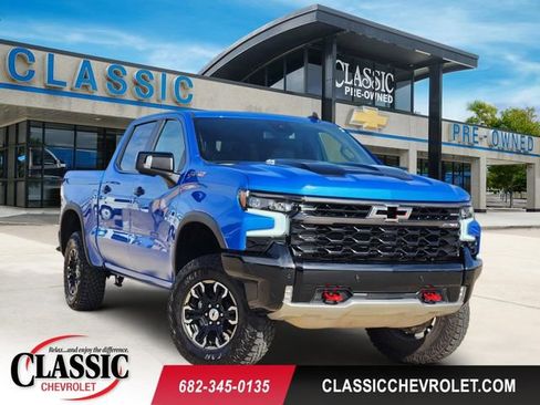 Used 2025 Chevrolet Silverado 1500 ZR2 AWD/4WD image 1