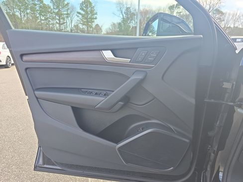 Certified 2023 Audi Q5 2.0T Premium w/ Convenience Package image 25