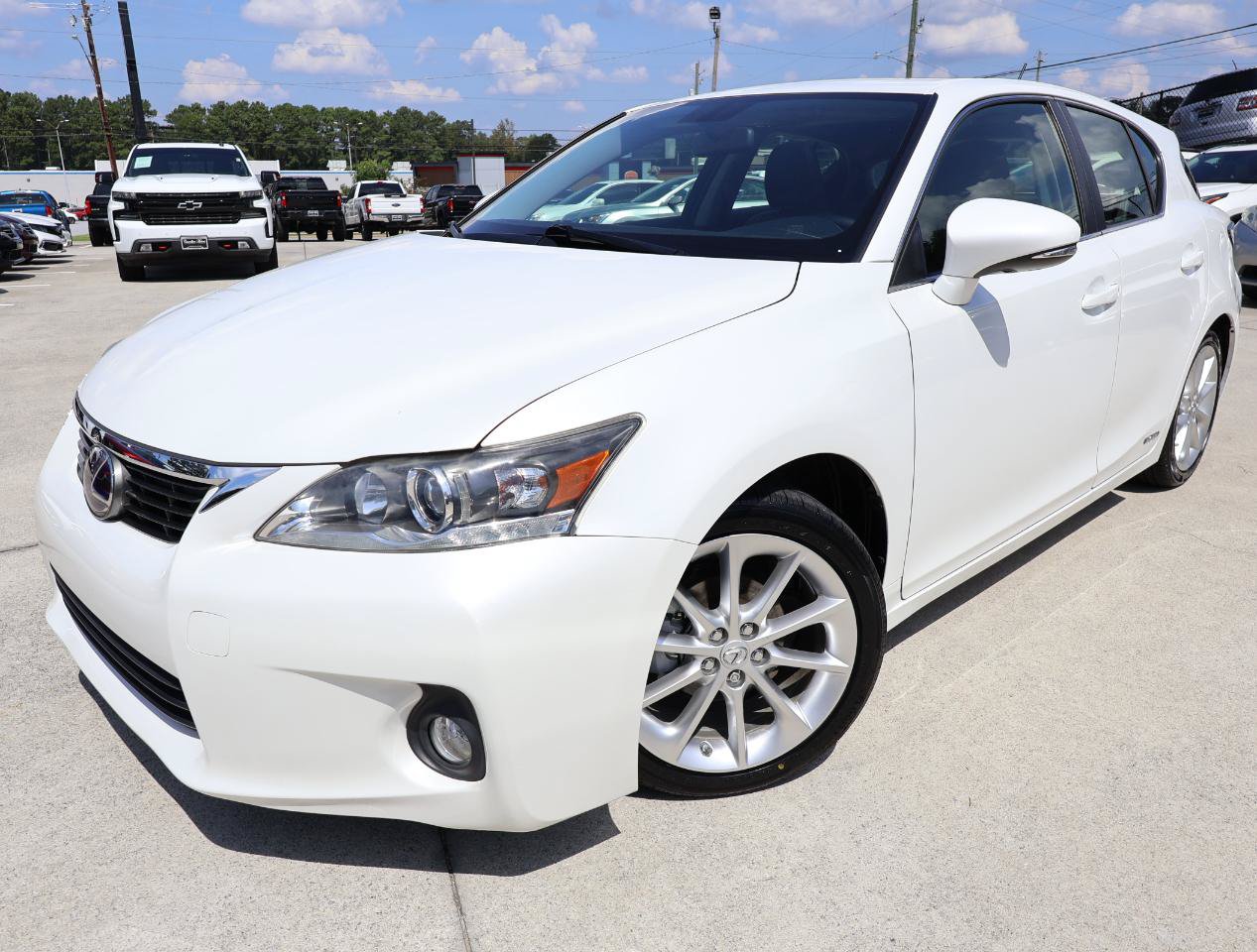 Used 2012 Lexus CT 200h Premium FWD image 2