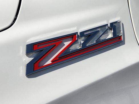 Certified 2023 Chevrolet Tahoe Z71 w/ Luxury Package AWD/4WD image 12