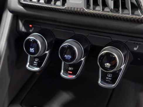 Used 2017 Audi R8 V10 plus w/ Full Leather Package image 89