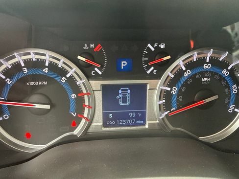 Used 2016 Toyota 4Runner SR5 Premium RWD image 15