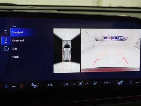 New 2026 Chevrolet Traverse Z71 w/ Enhanced Driving Package image 29