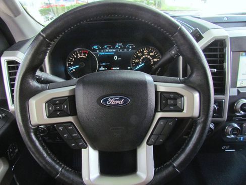 Used 2018 Ford F150 Lariat RWD image 30
