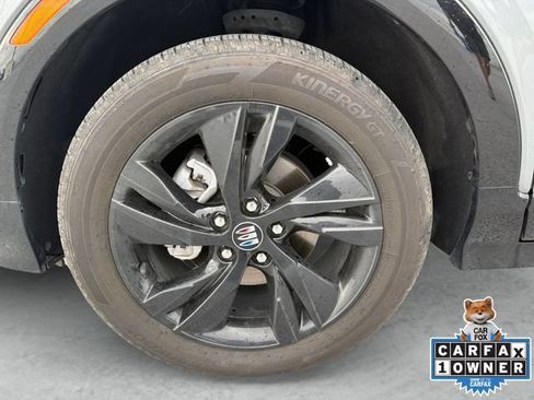 Used 2025 Buick Encore GX Sport Touring w/ Black Roof Package FWD image 23