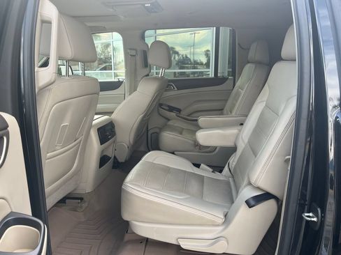 Used 2016 GMC Yukon XL Denali w/ Open Road Package AWD/4WD image 12