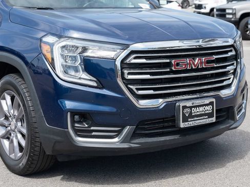 Used 2023 GMC Terrain SLT AWD/4WD image 9