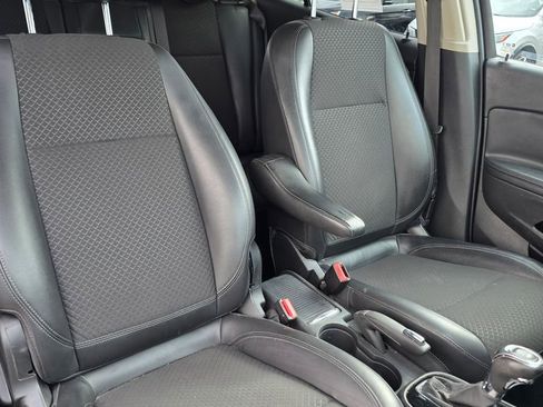 Used 2018 Buick Encore Preferred image 16