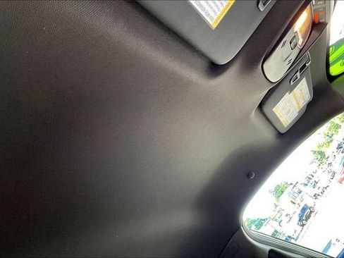 Used 2025 Buick Envista Avenir FWD image 16