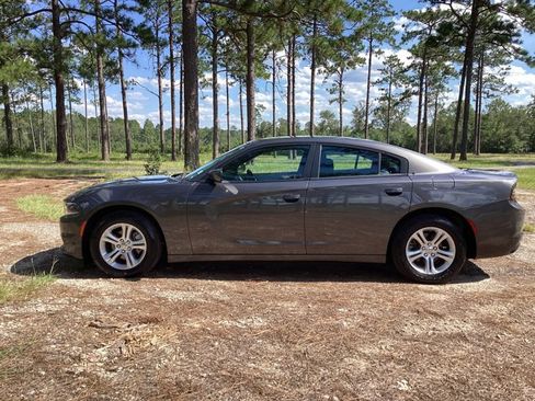 Used 2022 Dodge Charger SXT image 8