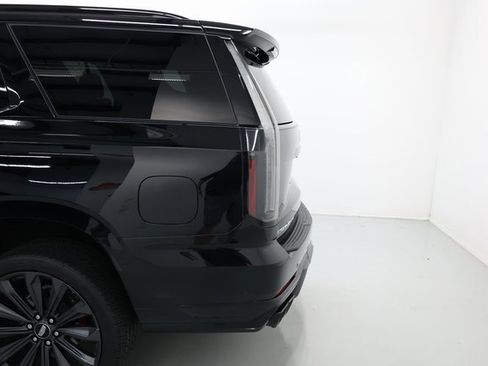 Used 2025 Cadillac Escalade V image 78