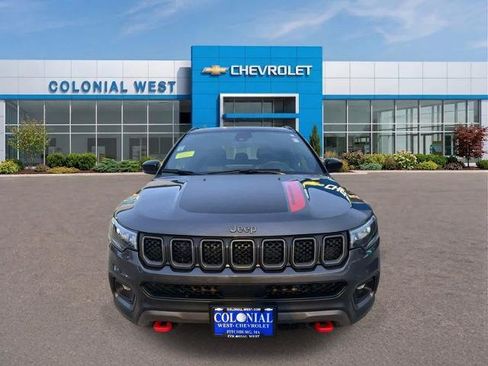 Used 2024 Jeep Compass Trailhawk AWD/4WD image 17