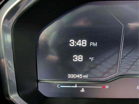 Used 2024 GMC Sierra 2500 SLT w/ SLT Premium Package image 12