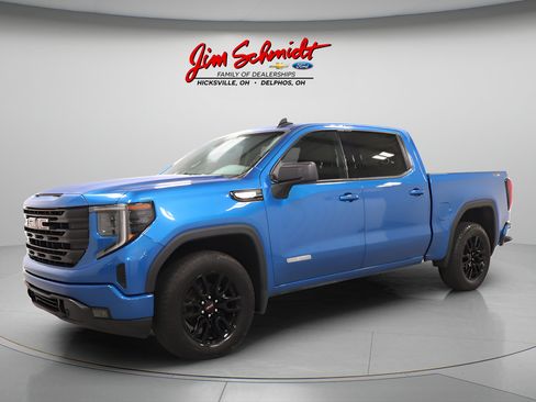 Used 2024 GMC Sierra 1500 Elevation w/ X31 Off-Road Package AWD/4WD image 2