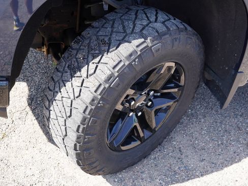 Used 2021 Chevrolet Silverado 1500 LT Trail Boss AWD/4WD image 13