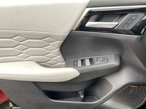 New 2025 Mitsubishi Outlander AWD image 18