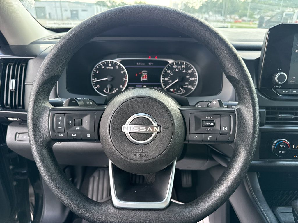 Used 2024 Nissan Pathfinder S FWD image 16