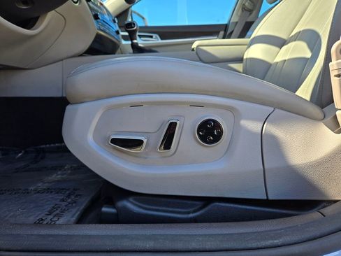 Used 2018 Genesis G80 3.8 image 22