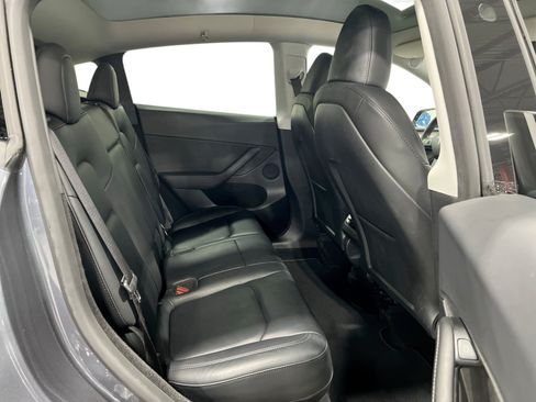 Used 2023 Tesla Model Y Long Range AWD/4WD image 11