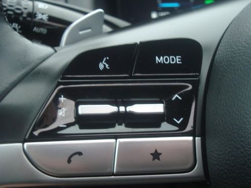 Used 2024 Hyundai Tucson Limited image 17